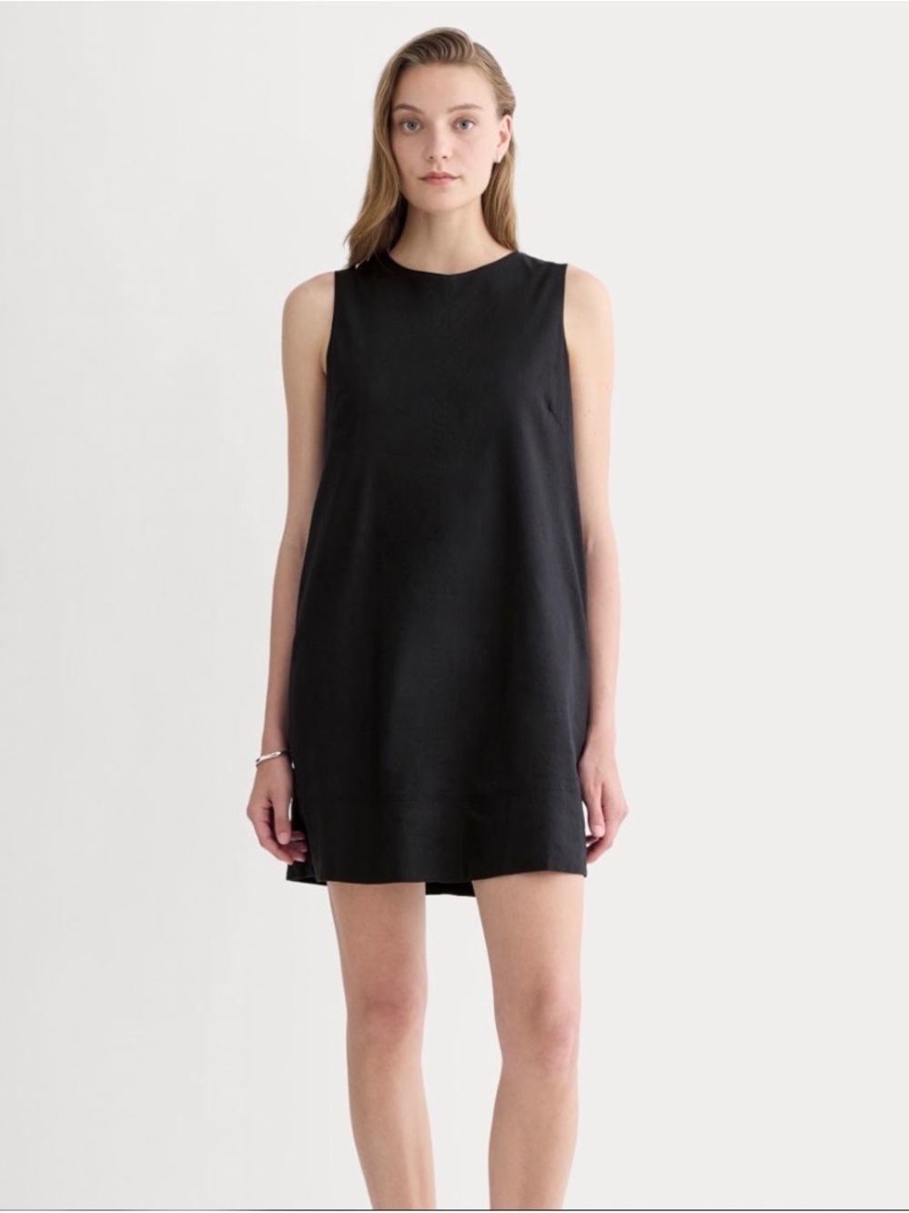 Everlane shift dress in stretch linen